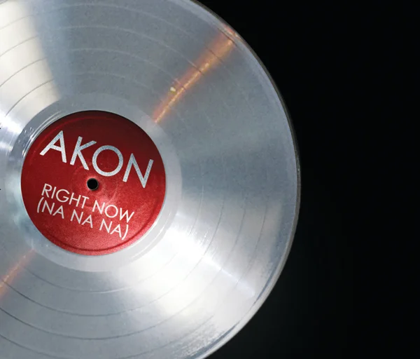 Akon – Right Now (Na Na Na)